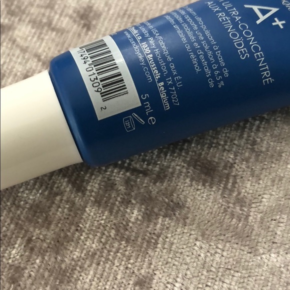 Sunday Riley Retinoid & Retunol - Picture 3 of 3